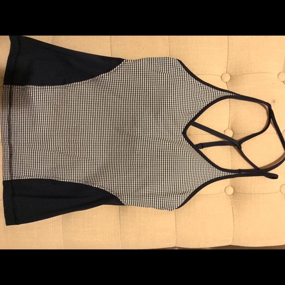 Lululemon tank - Picture 2 of 2